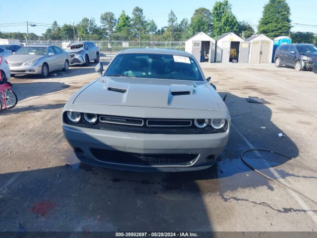 2C3CDZAG5JH182703 Dodge Challenger Sxt Plus