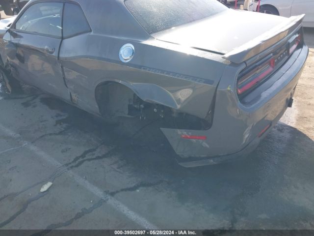 2C3CDZAG5JH182703 Dodge Challenger Sxt Plus