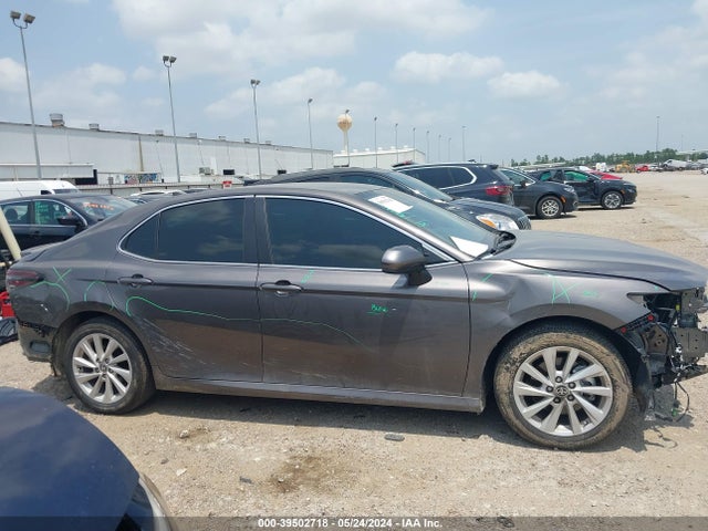Toyota CAMRY LE 2024 4T1C11AK5RU901785 Image 14