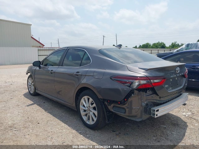 Toyota CAMRY LE 2024 4T1C11AK5RU901785 Image 3