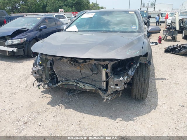 Toyota CAMRY LE 2024 4T1C11AK5RU901785 Image 6