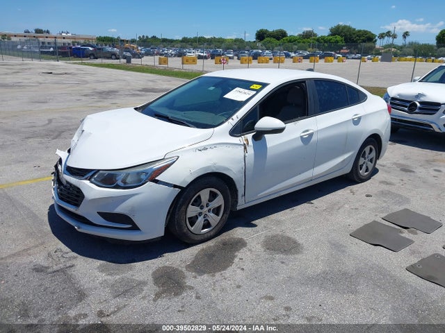 Chevrolet Cruze Ls Auto 2017 1G1BC5SM9H7181687 Image 2