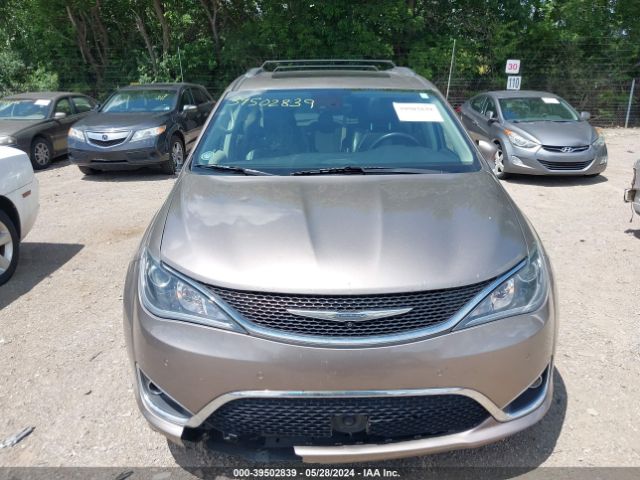 2C4RC1EG9JR112670 Chrysler Pacifica Touring L Plus