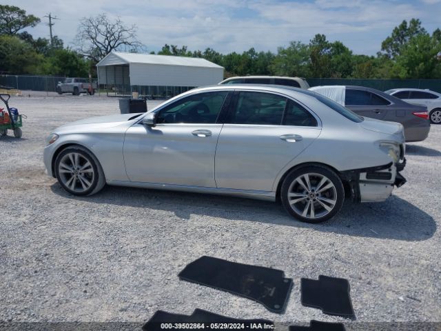 55SWF4JB3HU230174 Mercedes-Benz C 300 Luxury/sport