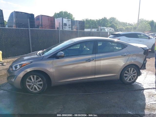 Hyundai ELANTRA SE 2015 5NPDH4AE5FH606384 Image 14