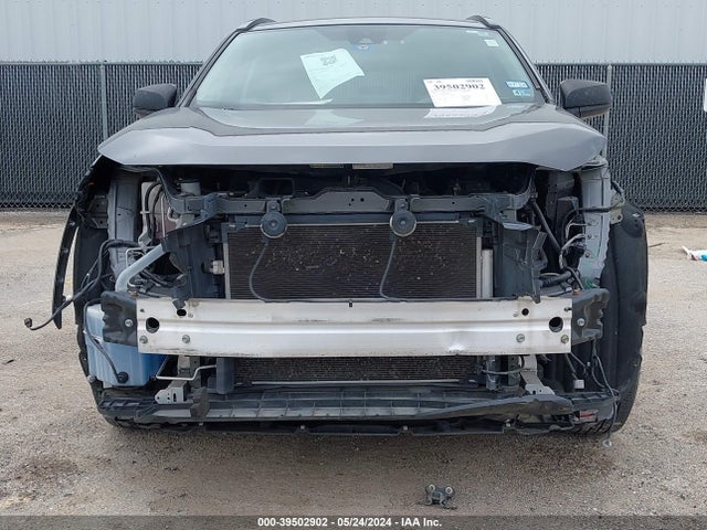 Toyota RAV4 LE 2019 2T3H1RFV1KW004533 Image 13