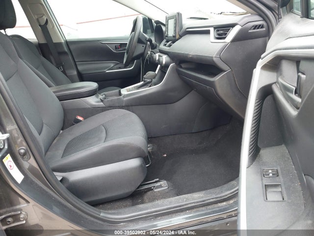 Toyota RAV4 LE 2019 2T3H1RFV1KW004533 Image 5