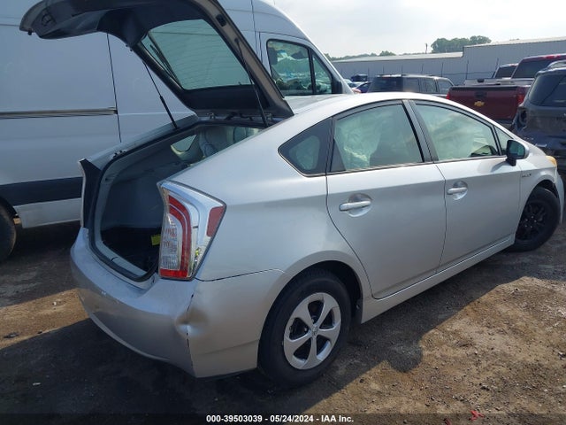 Toyota Prius 2014 JTDKN3DU6E0366612 Image 4