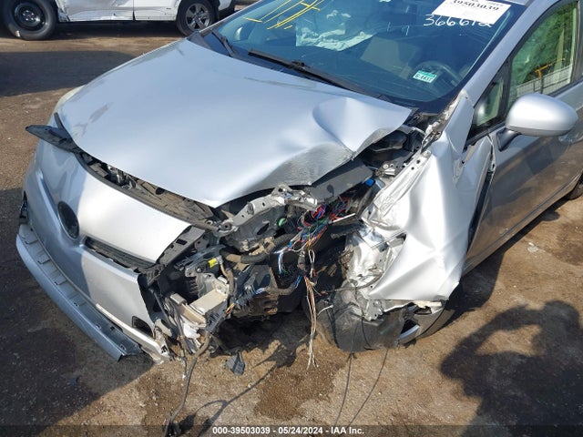 Toyota Prius 2014 JTDKN3DU6E0366612 Image 6