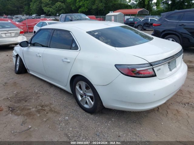 2011 SAAB 9-5 YS3GN4AR6B4000691 Photo 2