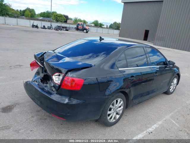 3VWD17AJ1EM332044 Volkswagen Jetta 1.8t Se