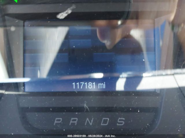 1FAHP2E82JG137433 Ford TAURUS SEL