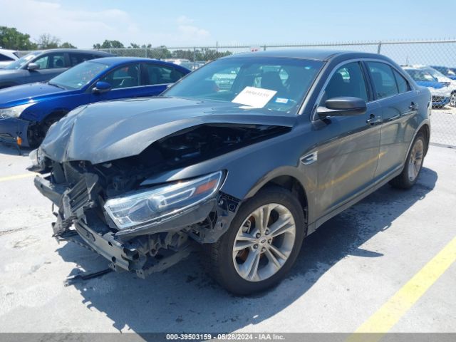 1FAHP2E82JG137433 Ford TAURUS SEL