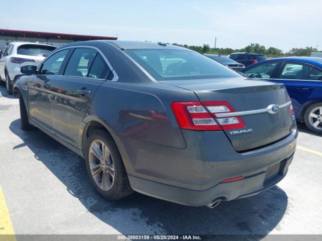 1FAHP2E82JG137433 Ford TAURUS SEL