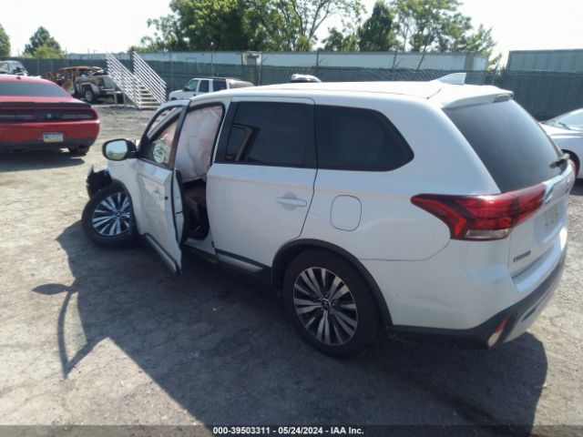 JA4AD3A38KZ031556 Mitsubishi Outlander Se