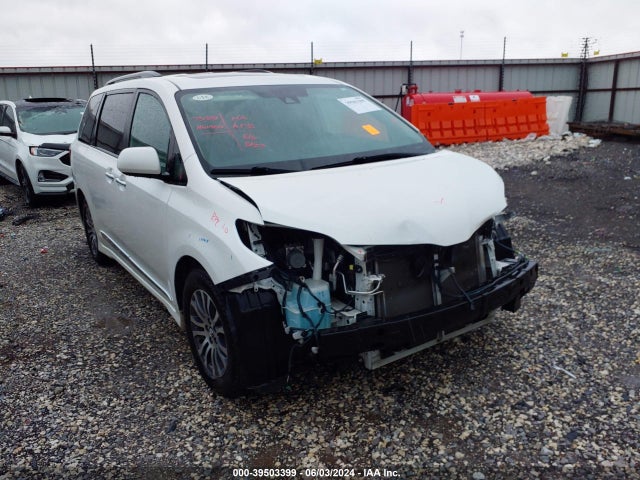 Toyota SIENNA XLE 2020 5TDYZ3DC0LS029577 Image 1