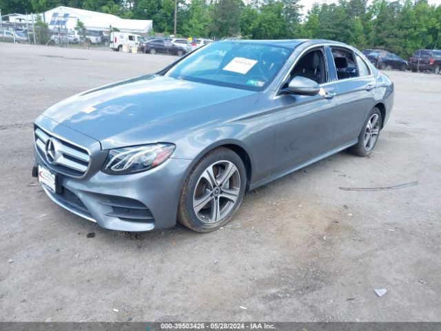 WDDZF4KB4KA506543 Mercedes-Benz E 300 4matic