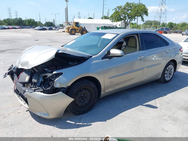 Toyota CAMRY LE 2015 4T4BF1FK4FR450114 Image 2