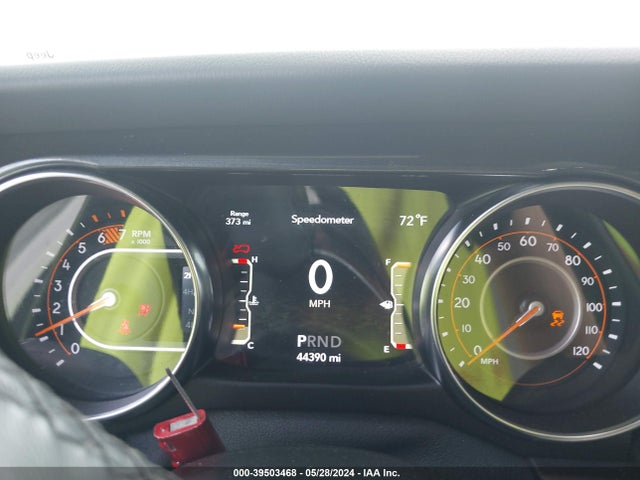 1C4HJXEN8MW714362 Jeep Wrangler Unlimited Sahara Altitude 4x4