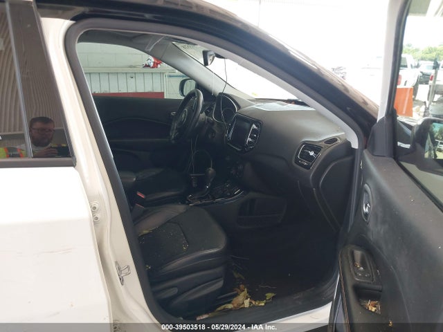 3C4NJDCB5JT342765 Jeep Compass Limited 4x4