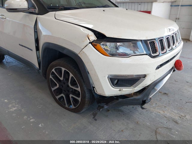 3C4NJDCB5JT342765 Jeep Compass Limited 4x4