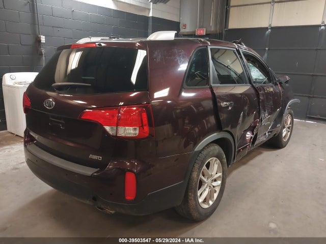 KIA SORENTO LX 2014 5XYKTCA6XEG538145 Image 4
