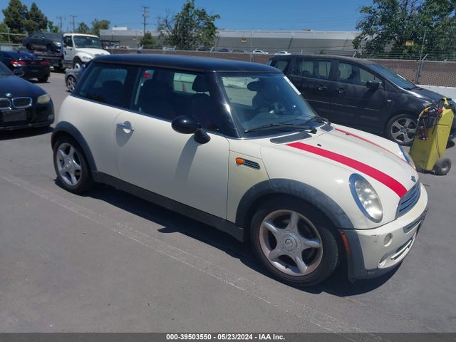 2005 MINI COOPER WMWRC33575TJ69510 Photo 0