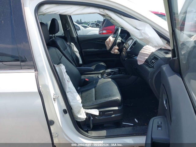 Honda Pilot Touring 2017 5FNYF5H97HB036489 Image 5