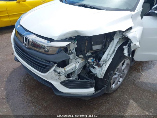 3CZRU6H31NM717759 Honda Hr-v Awd Lx