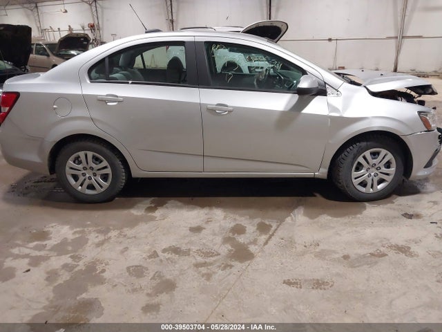 Chevrolet Sonic Ls Auto 2017 1G1JB5SG5H4121898 Image 13