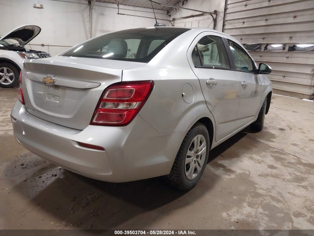 Chevrolet Sonic Ls Auto 2017 1G1JB5SG5H4121898 Image 4