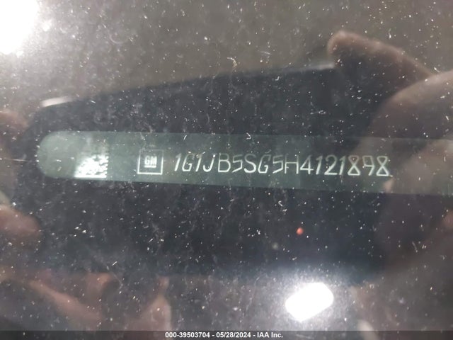 Chevrolet Sonic Ls Auto 2017 1G1JB5SG5H4121898 Image 9