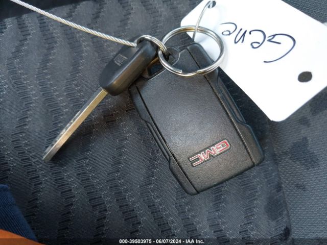 1GKS2AKC8JR335878 GMC YUKON SLE