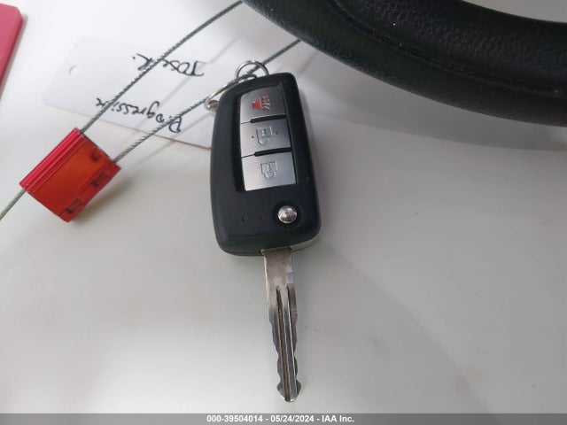 Nissan ROGUE S 2017 KNMAT2MV1HP513841 Image 11