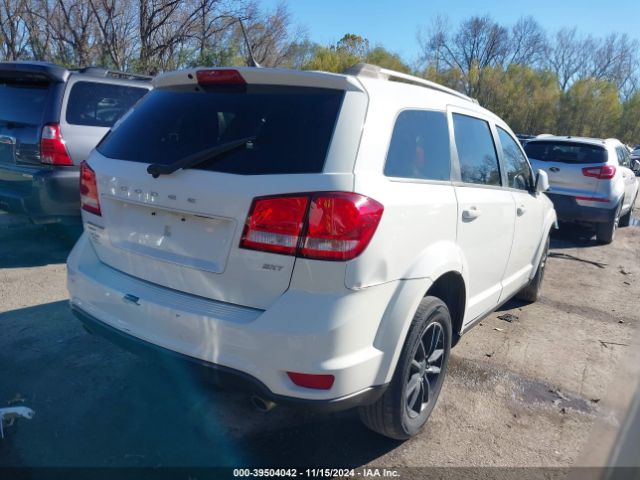 3C4PDDBG8HT592332 Dodge Journey Sxt Awd