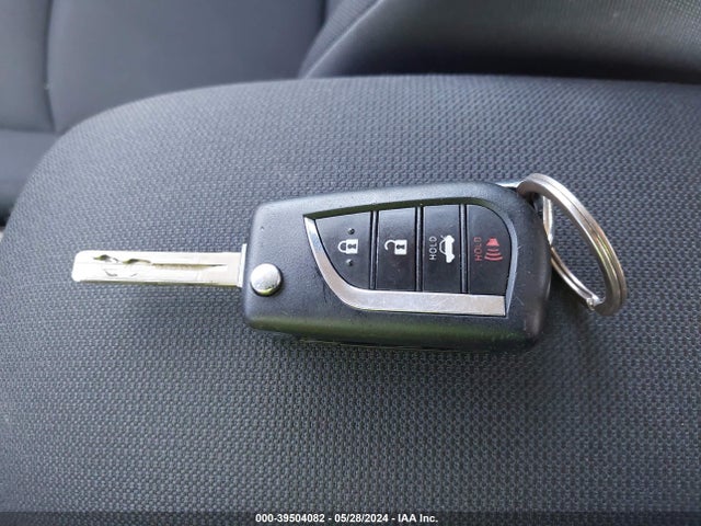 Toyota COROLLA LE 2020 JTDEPRAE8LJ023685 Image 11