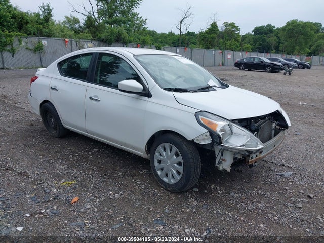 Nissan Versa 1.6 Sv 2015 3N1CN7AP4FL852661 Image 1