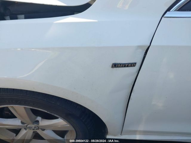 1VWAT7A32FC115247 Volkswagen Passat 1.8t Limited Edition