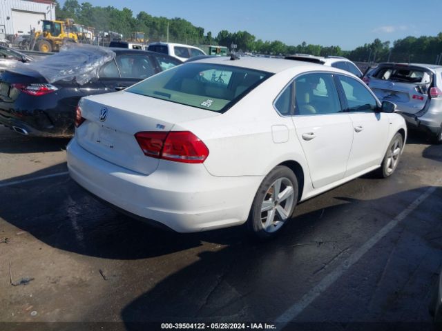 1VWAT7A32FC115247 Volkswagen Passat 1.8t Limited Edition