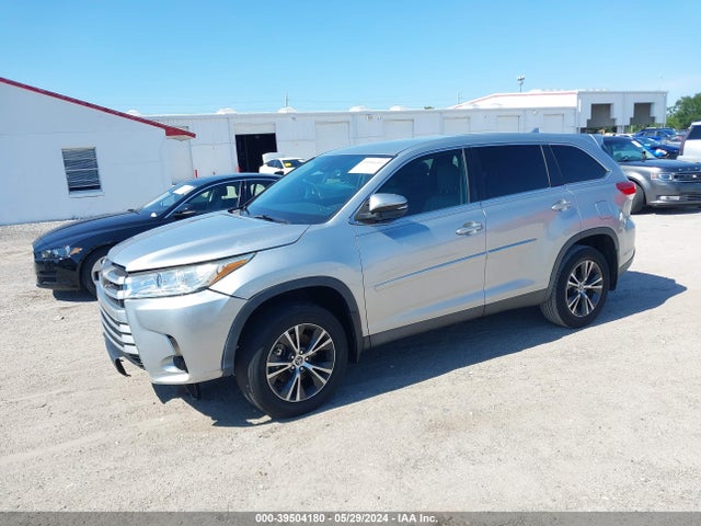 Toyota Highlander Le Plus 2019 5TDZZRFH1KS305859 Image 2