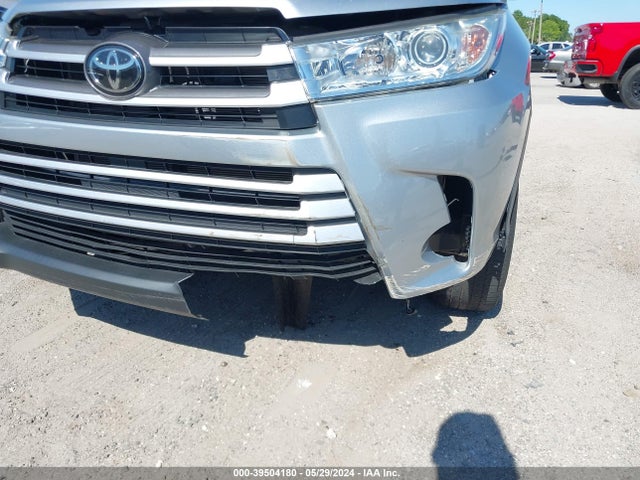 Toyota Highlander Le Plus 2019 5TDZZRFH1KS305859 Image 6