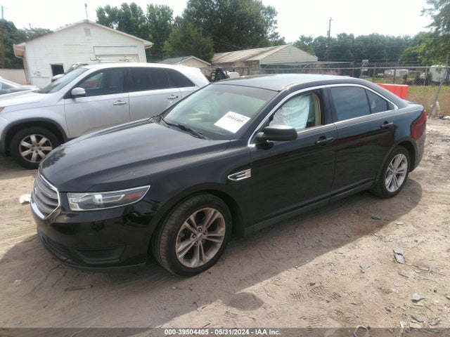 Ford TAURUS SE 2017 1FAHP2D85HG105720 Image 2