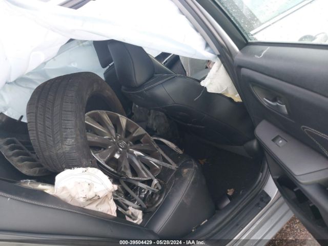 4T1BF1FK6HU672215 Toyota CAMRY XLE