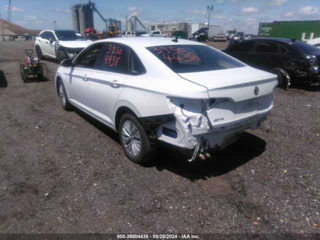 2020 VOLKSWAGEN JETTA 3VWCB7BU5LM033655 Photo 2