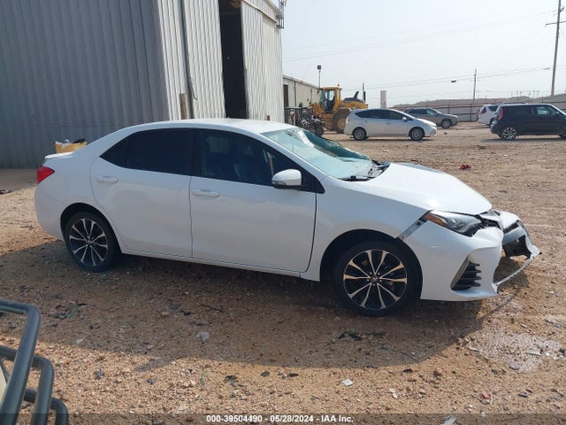 Toyota COROLLA SE 2018 5YFBURHE9JP842232 Image 14