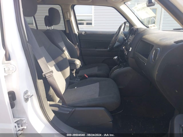 1C4NJRFBXGD719291 Jeep Patriot Latitude