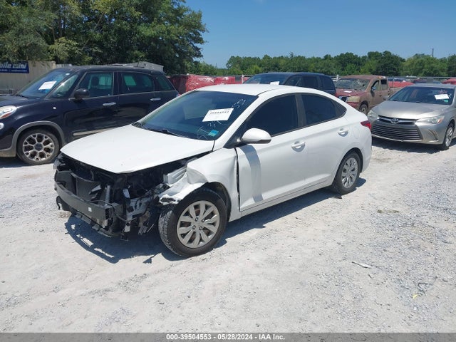 Hyundai ACCENT SE 2018 3KPC24A35JE020101 Image 2
