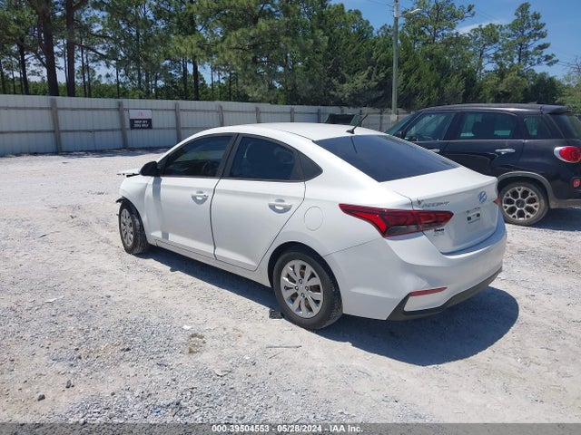 Hyundai ACCENT SE 2018 3KPC24A35JE020101 Image 3