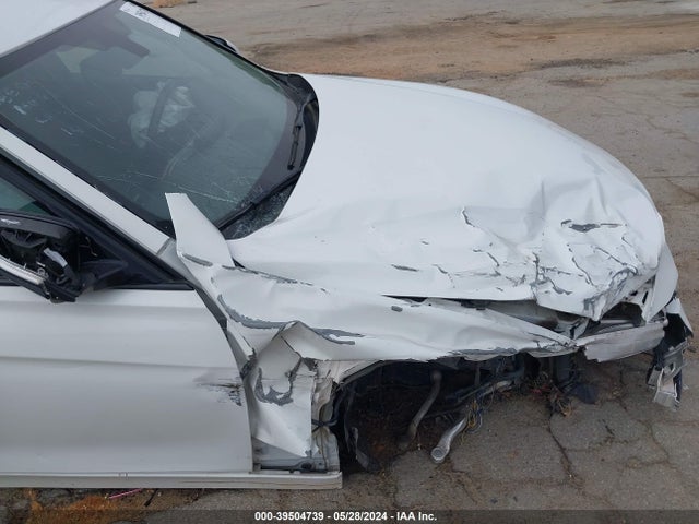 BMW 320i 2015 WBA3B1G5XFNT06176 Image 12