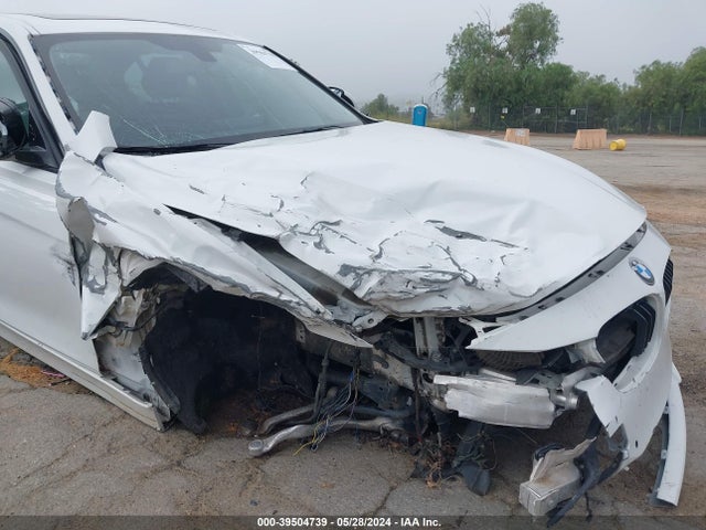 BMW 320i 2015 WBA3B1G5XFNT06176 Image 6